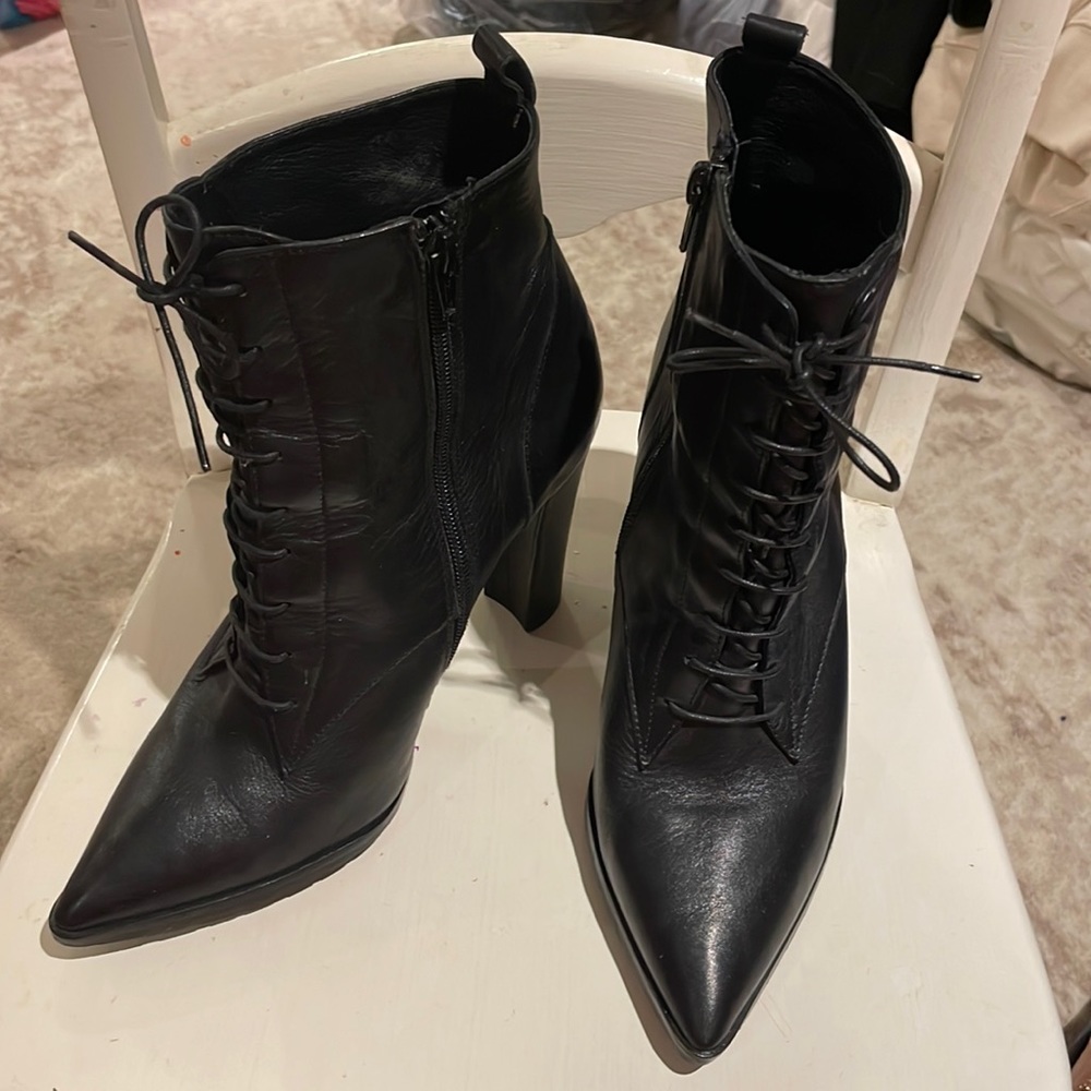 Massimo Baldi Victorian style leather ankle boots